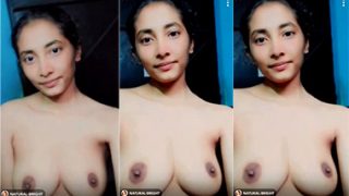 Beautiful Slim Girlfriend Showing Pussy Fuck