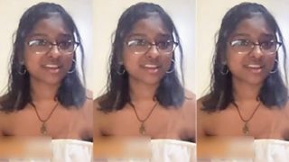 Horny Tamil Girl Showing Masturbating Hard Pussy Video