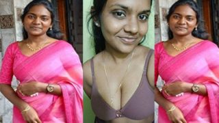 Hot Tamil Girl Remove Clothes Showing Hot Pussy