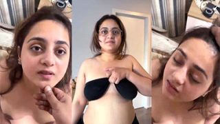 Horny Wife Giving Blowjob Fucking Hard Leaked Mms